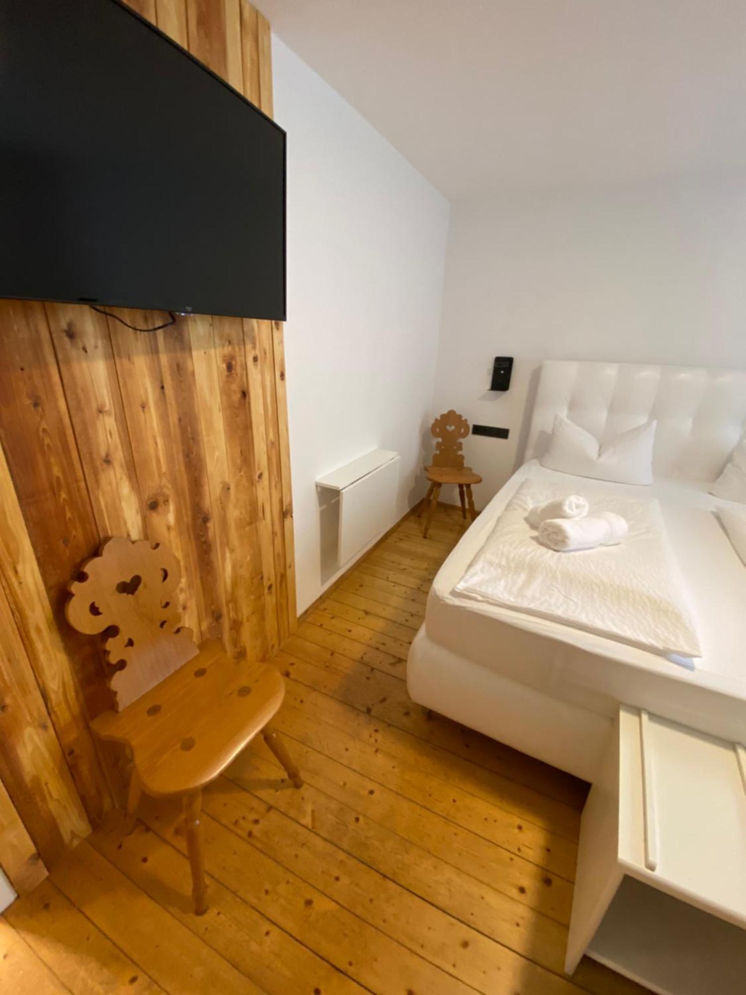 Gasthof Zum Goldenen Schiff - Lehm, Stil & Altstadtflair Marktbreit Εξωτερικό φωτογραφία
